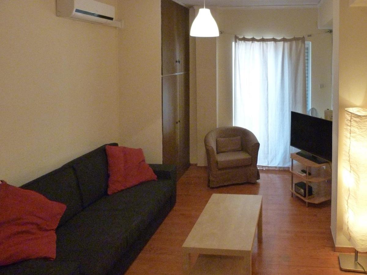 Homely Spacious Studio Chalkida Bagian luar foto
