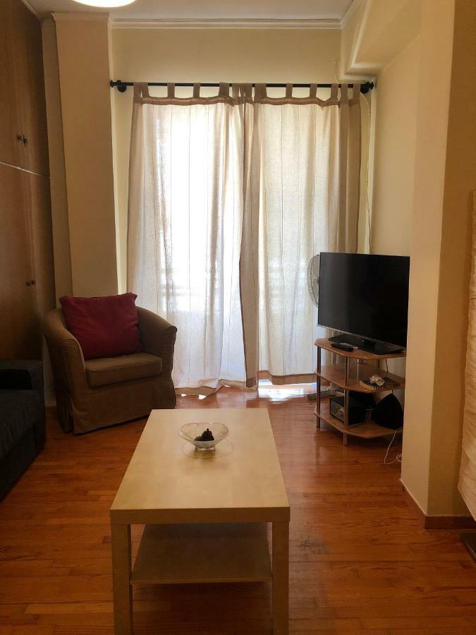 Homely Spacious Studio Chalkida Bagian luar foto